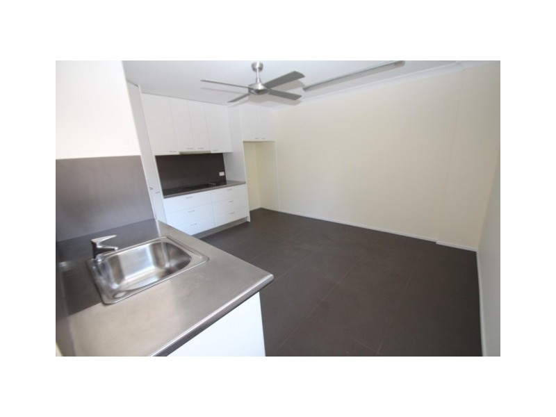 10 Tamper Street, Nambour QLD 4560