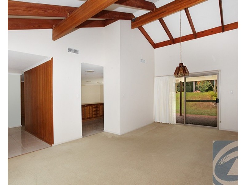 25 Melcar Court, Diddillibah QLD 4559