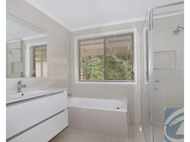 25 Melcar Court, Diddillibah QLD 4559