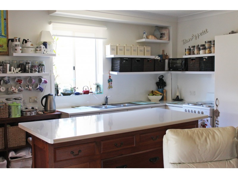 1/5 Vernon, Nambour QLD 4560