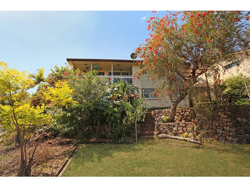 21 Raylee Avenue, Nambour QLD 4560