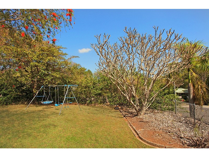 21 Raylee Avenue, Nambour QLD 4560