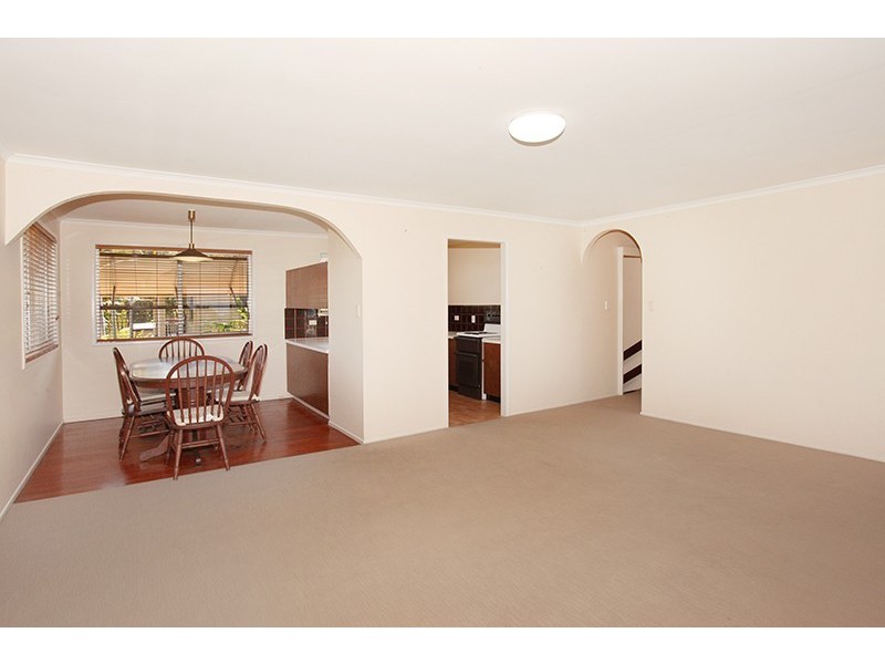 22 Spring Myrtle Avenue, Nambour QLD 4560