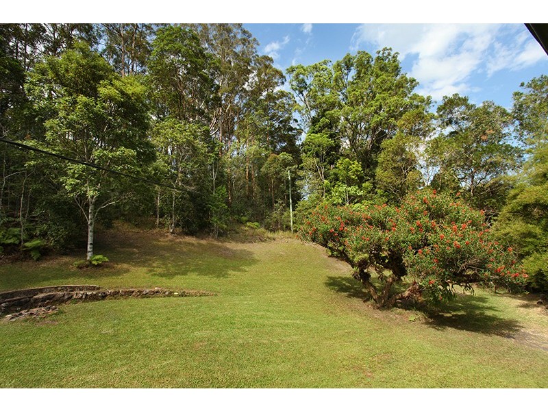 264 Hillcrest Road, Kiamba QLD 4560