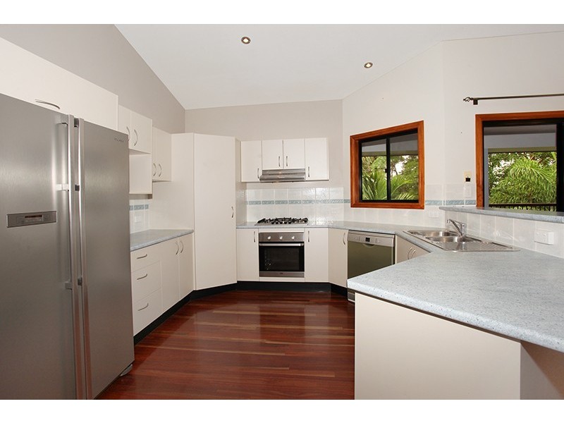27 Leigha Place, Kureelpa QLD 4560