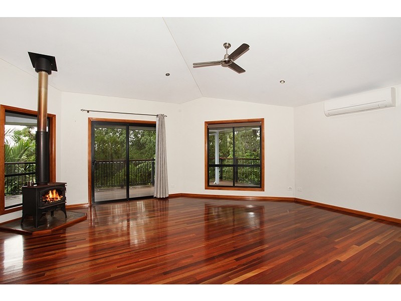 27 Leigha Place, Kureelpa QLD 4560