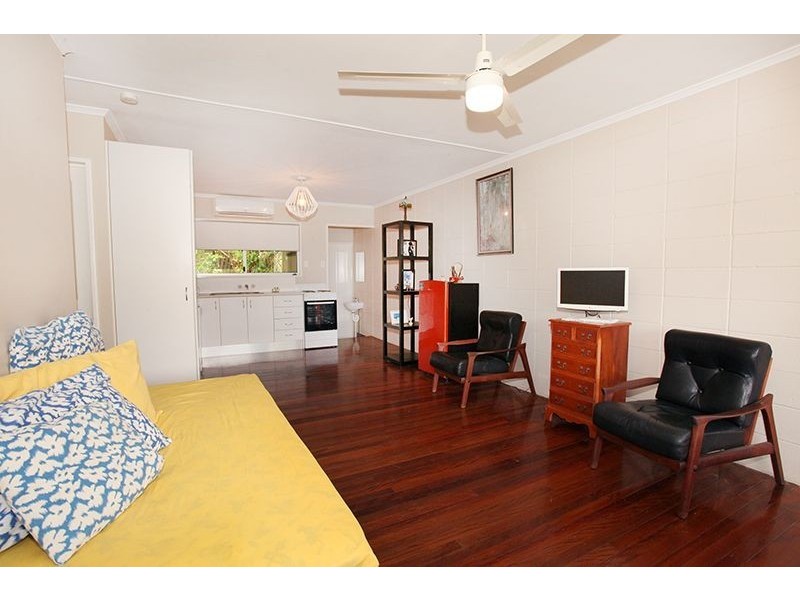 1/6 Washington Street, Nambour QLD 4560