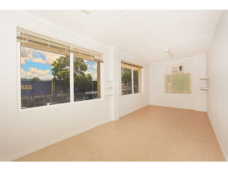 123 Currie Street, Nambour QLD 4560