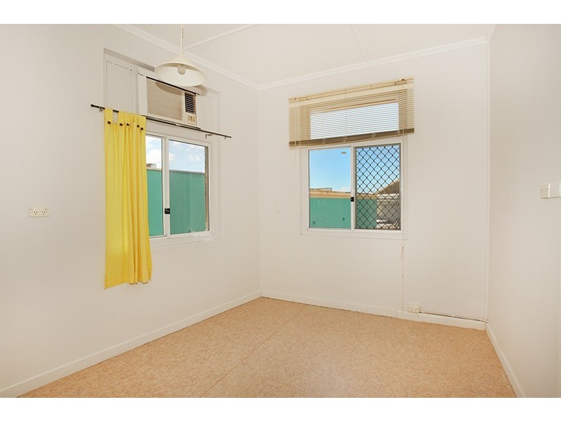 123 Currie Street, Nambour QLD 4560