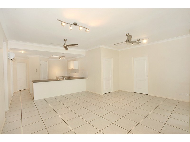 2/144 Nambour Mapleton Road, Nambour QLD 4560