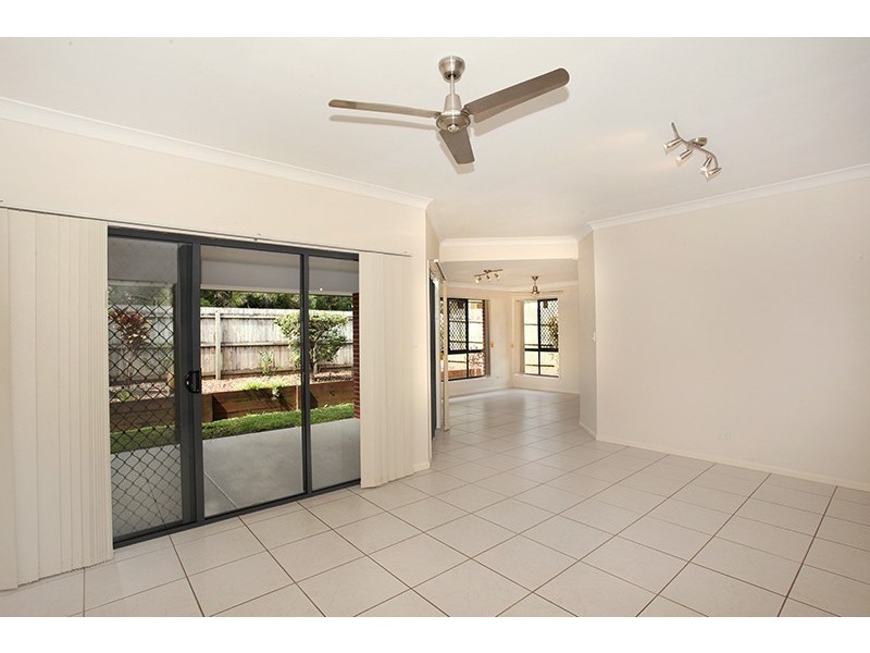 2/144 Nambour Mapleton Road, Nambour QLD 4560