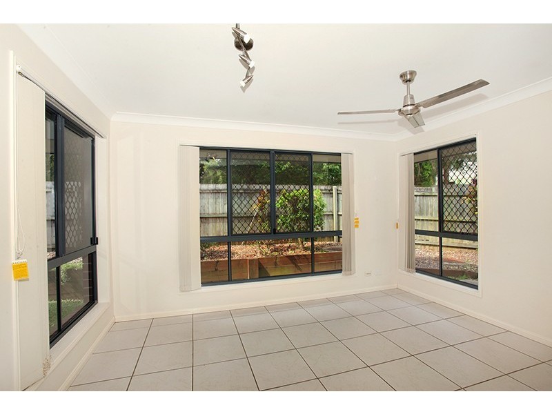 2/144 Nambour Mapleton Road, Nambour QLD 4560