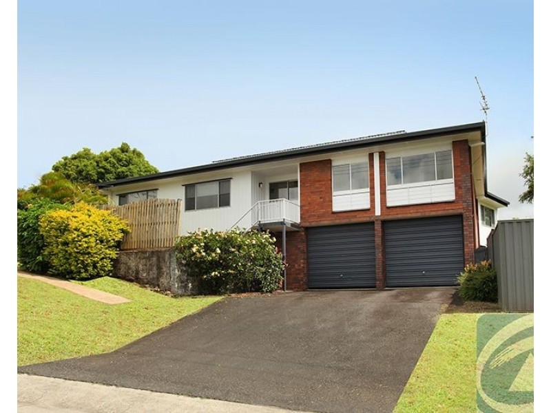 2 Amaroo Avenue, Nambour QLD 4560