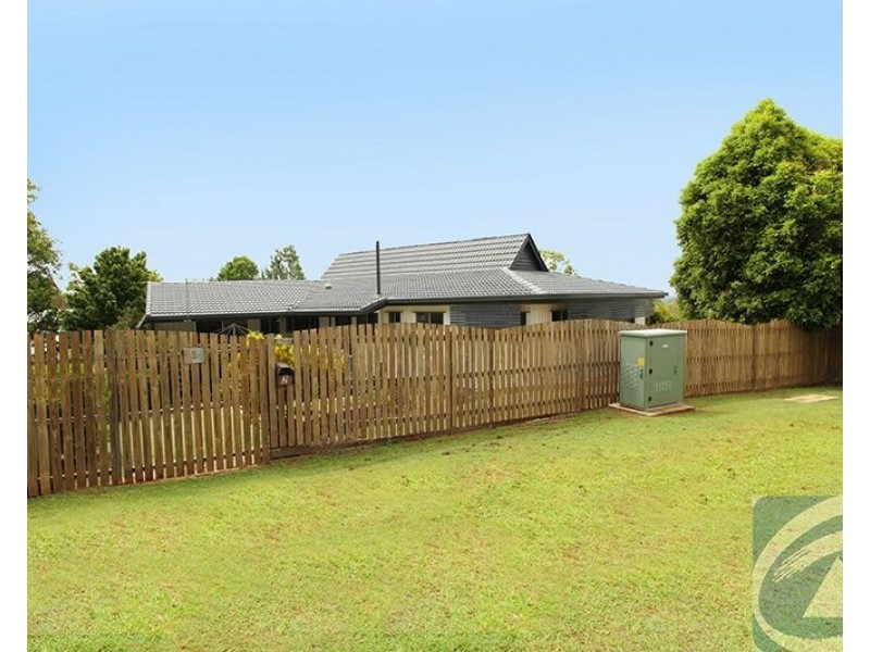 2 Amaroo Avenue, Nambour QLD 4560