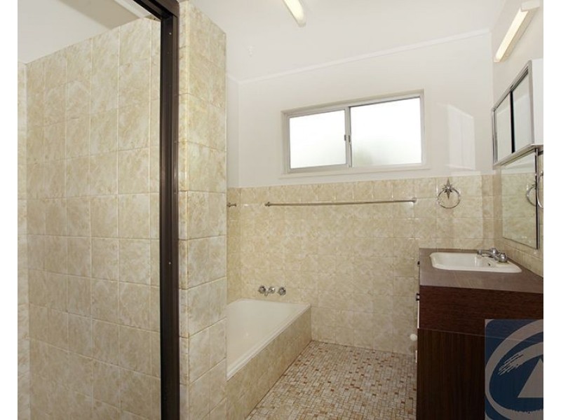 2 Amaroo Avenue, Nambour QLD 4560