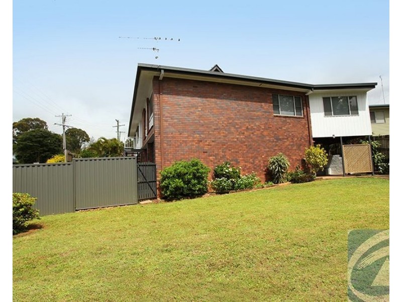 2 Amaroo Avenue, Nambour QLD 4560