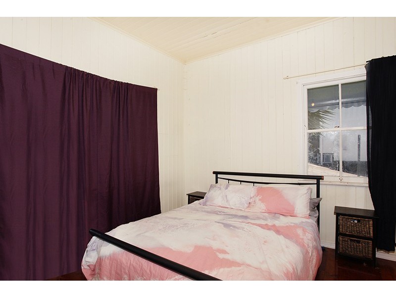 5 Park Road, Nambour QLD 4560