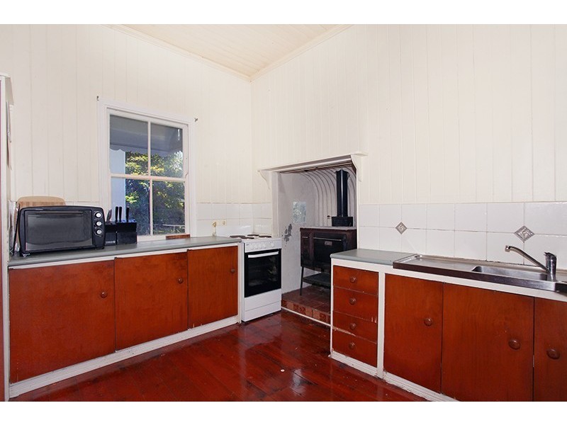 5 Park Road, Nambour QLD 4560