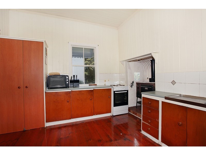 5 Park Road, Nambour QLD 4560