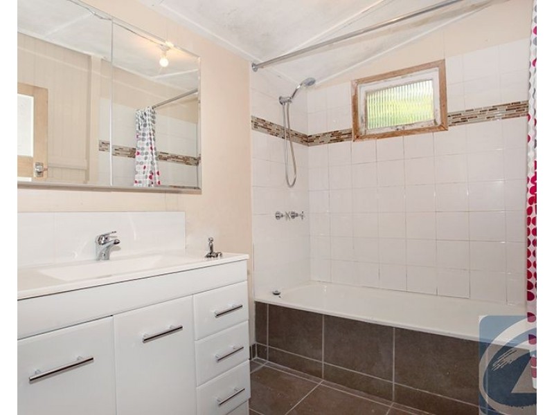 16 Bundarra Street, Nambour QLD 4560