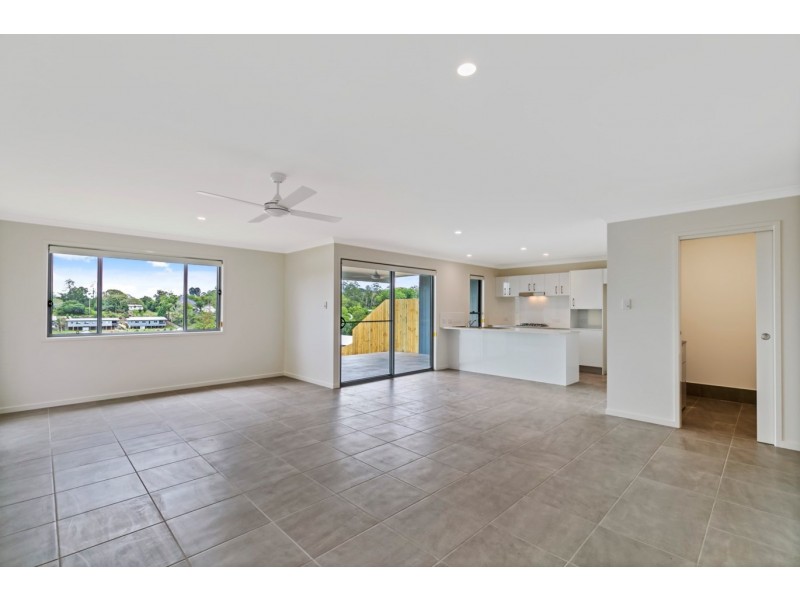 1/12 Horizons Way, Woombye QLD 4559