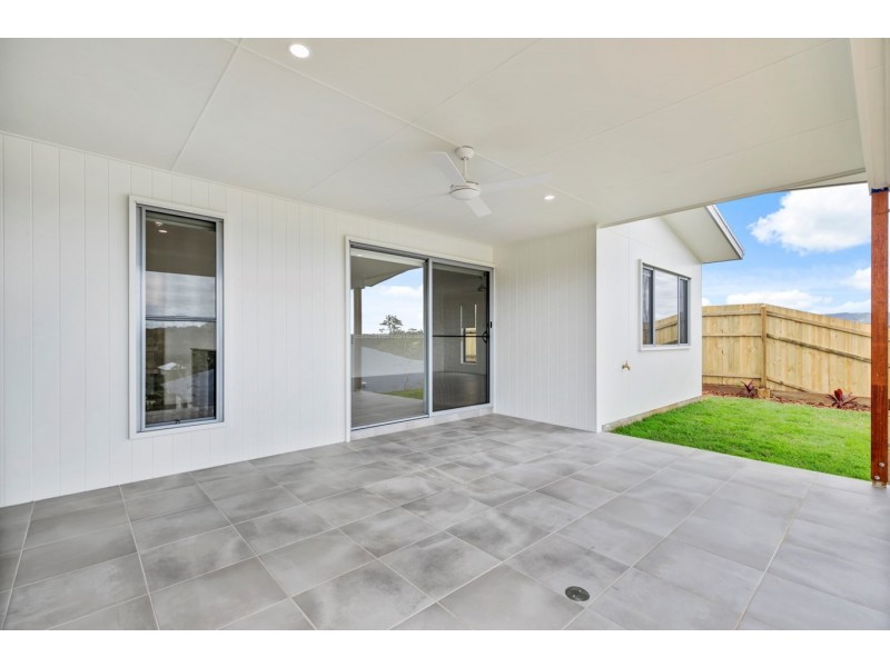 1/12 Horizons Way, Woombye QLD 4559