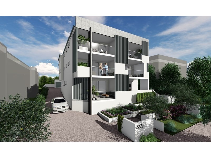 305 Bradman Avenue, Maroochydore QLD 4558