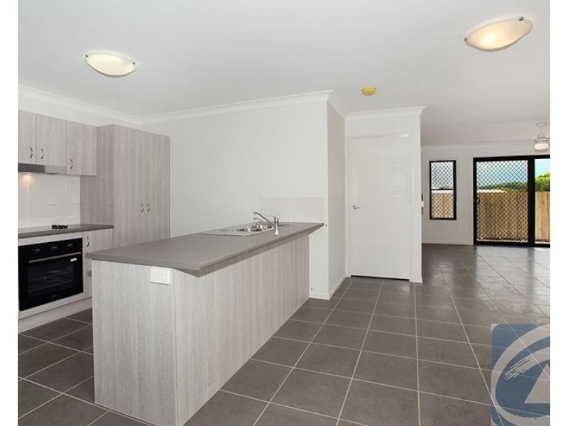 1/4 Eva Court, Nambour QLD 4560