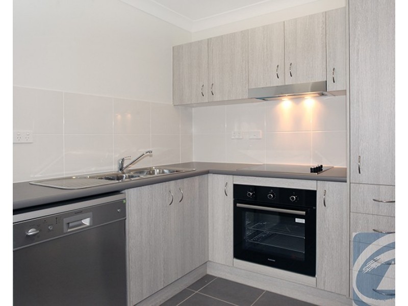 2/4 Eva Court, Nambour QLD 4560