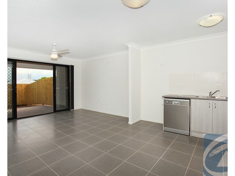 2/4 Eva Court, Nambour QLD 4560