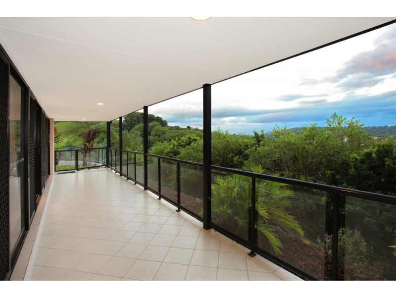 3 Pearl Parade, Nambour QLD 4560