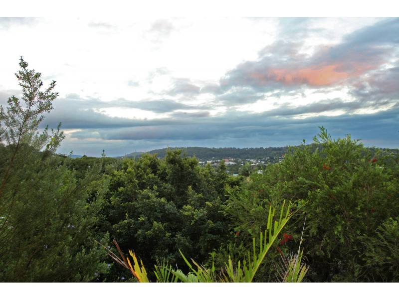 3 Pearl Parade, Nambour QLD 4560