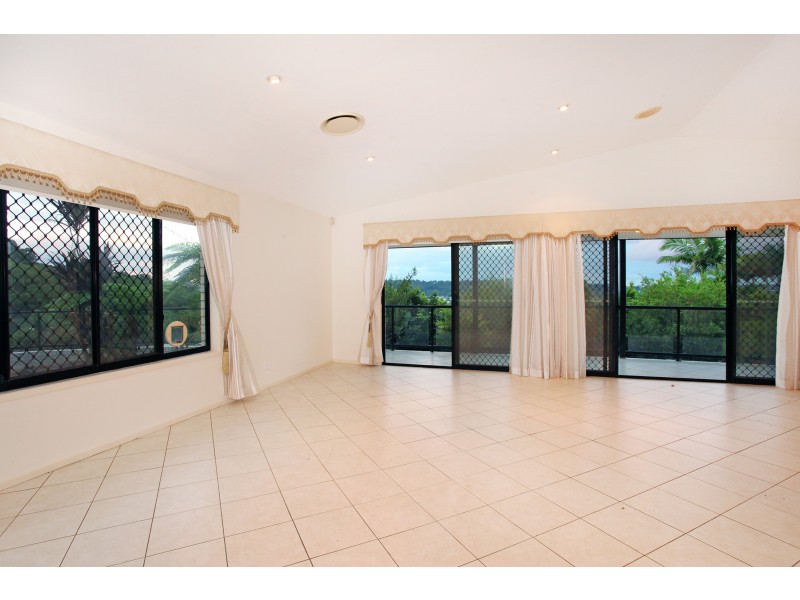 3 Pearl Parade, Nambour QLD 4560