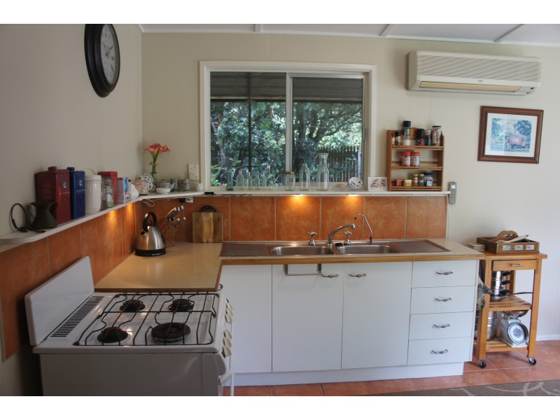 86 Hunchy Road, Palmwoods QLD 4555