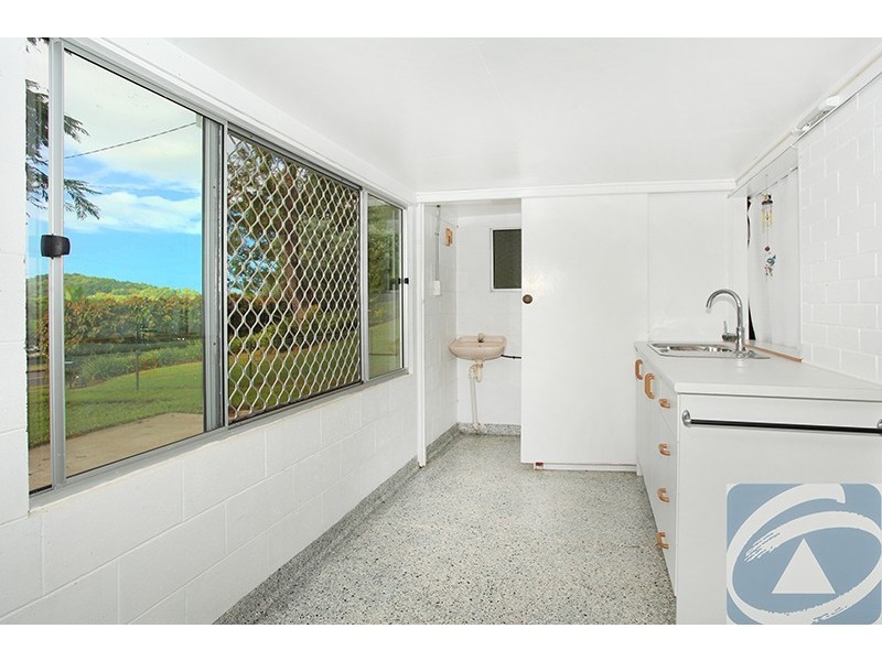 32 Kerrs Lane, Coes Creek QLD 4560