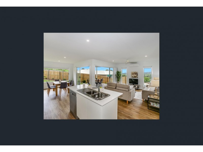 2/25 Tramline Drive, Burnside QLD 4560