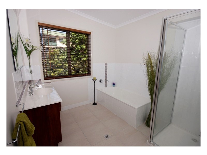 20 Sapphire Drive, Nambour QLD 4560