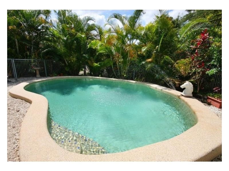 20 Sapphire Drive, Nambour QLD 4560