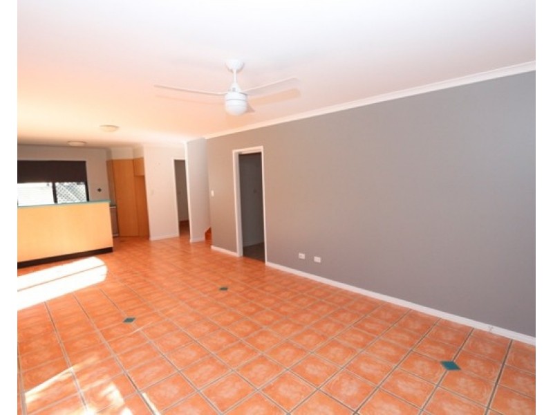 4/49 Elizabeth Street, Nambour QLD 4560