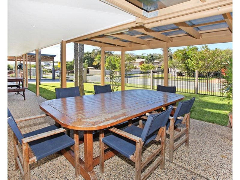 442 Oceanic Drive, Wurtulla QLD 4575