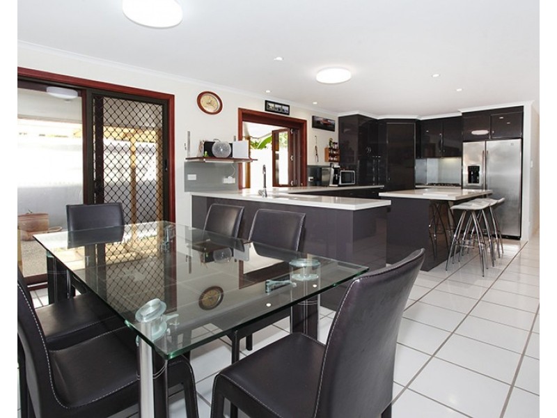 442 Oceanic Drive, Wurtulla QLD 4575