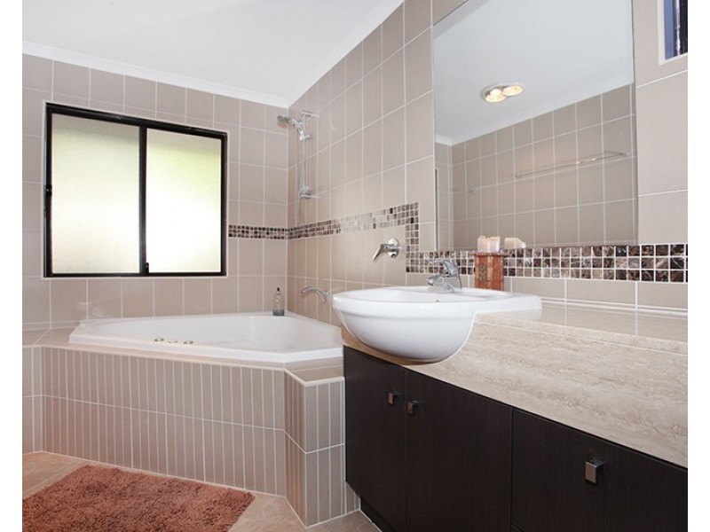 442 Oceanic Drive, Wurtulla QLD 4575