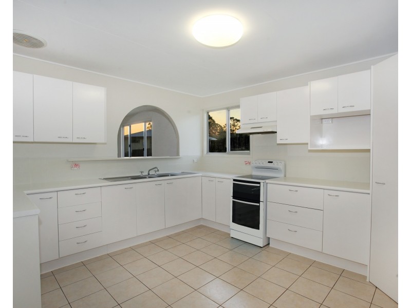 17 Hillcrest Court, Imbil QLD 4570