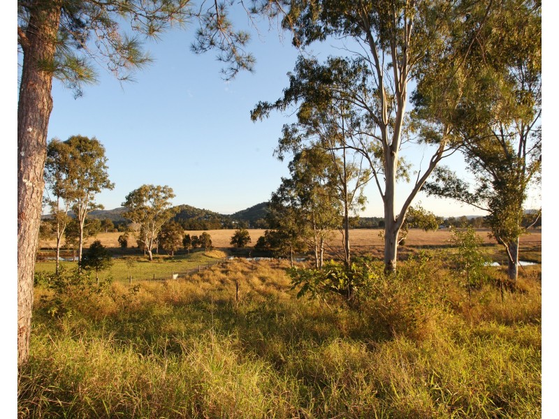 17 Hillcrest Court, Imbil QLD 4570