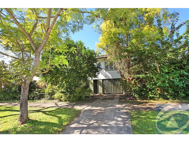 16 Hill Street, Nambour QLD 4560