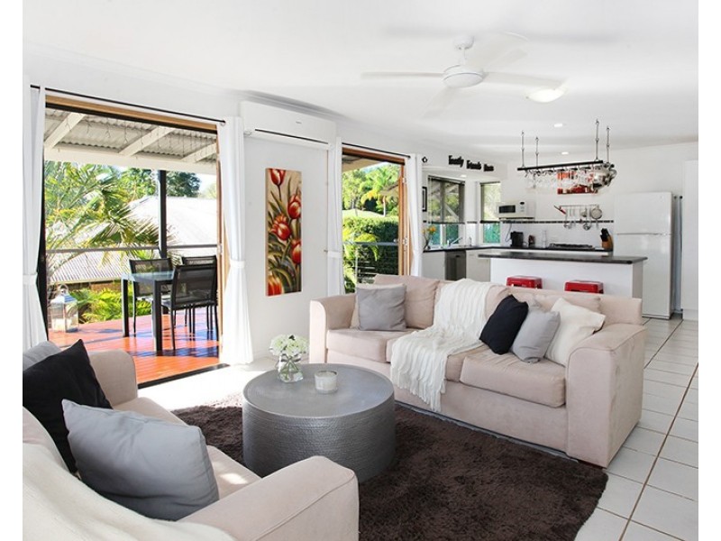 4 Killarney Crescent, Nambour QLD 4560