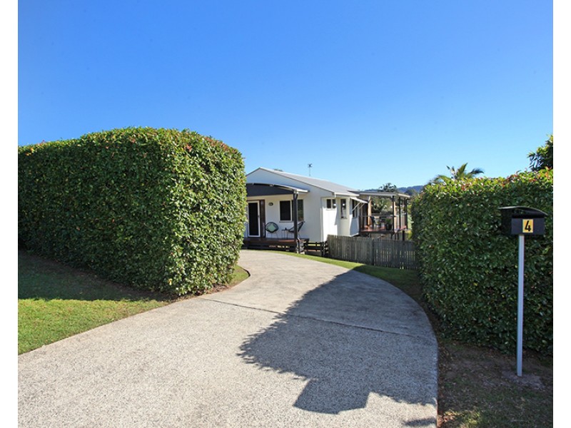4 Killarney Crescent, Nambour QLD 4560