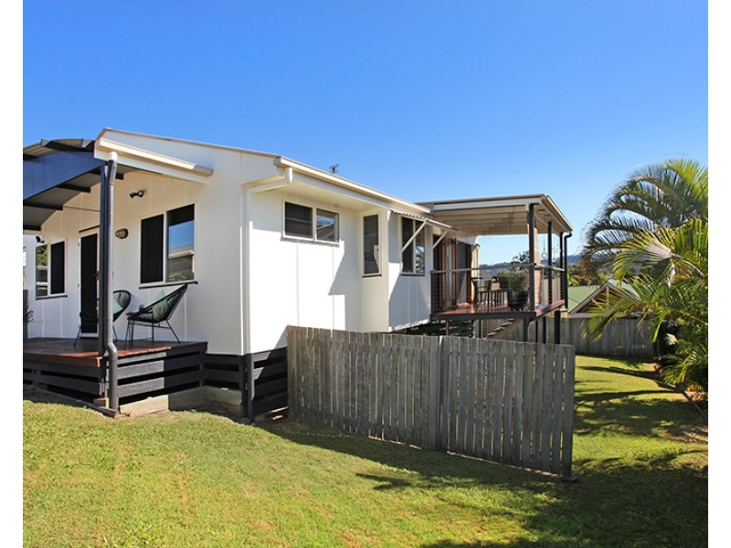 4 Killarney Crescent, Nambour QLD 4560