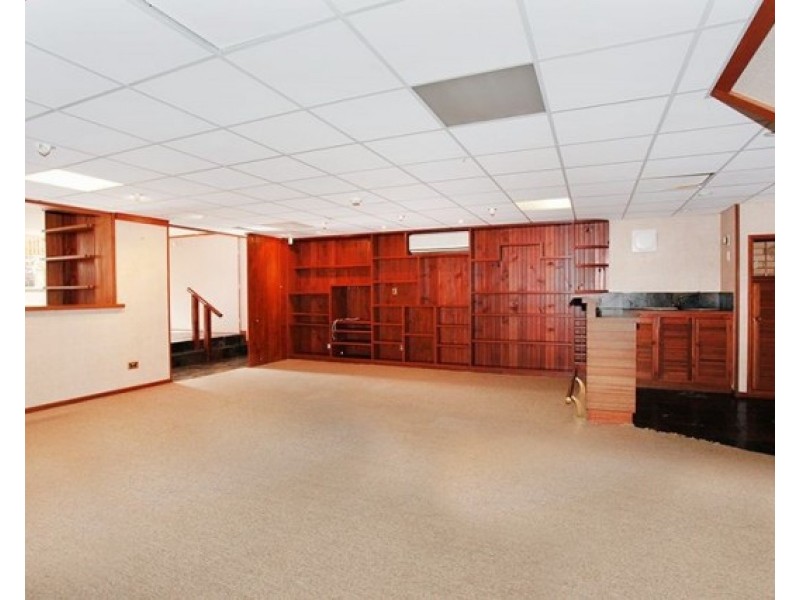 10 Bade Street, Nambour QLD 4560