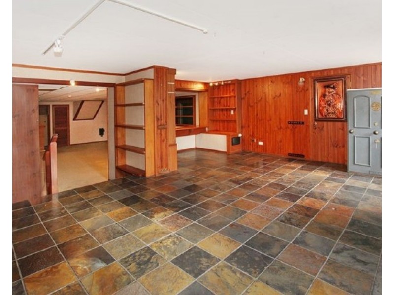 10 Bade Street, Nambour QLD 4560